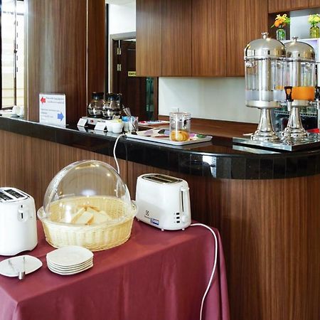 Visa Hotel Hua Hin - Sha Plus Esterno foto