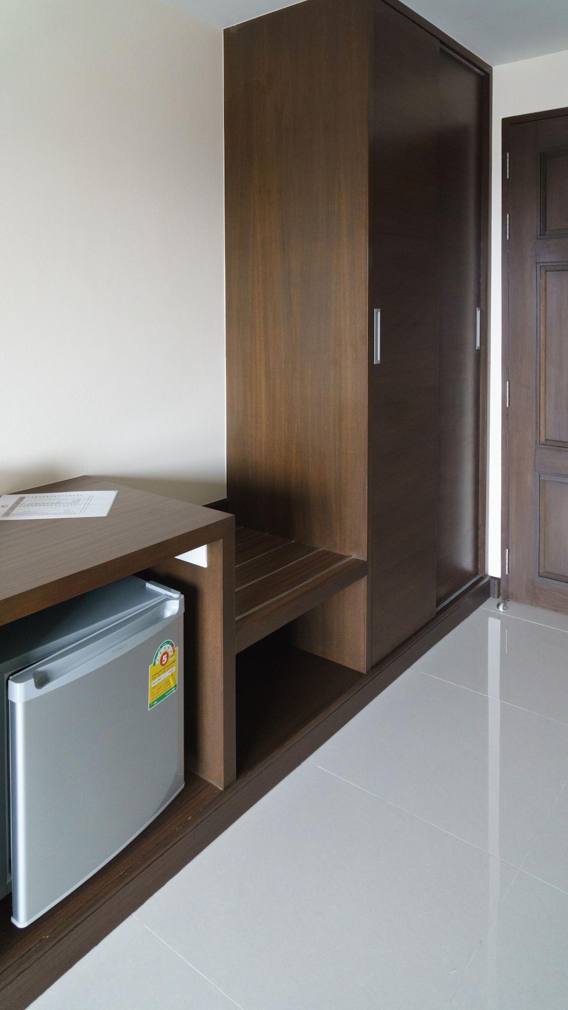 Visa Hotel Hua Hin - Sha Plus Esterno foto