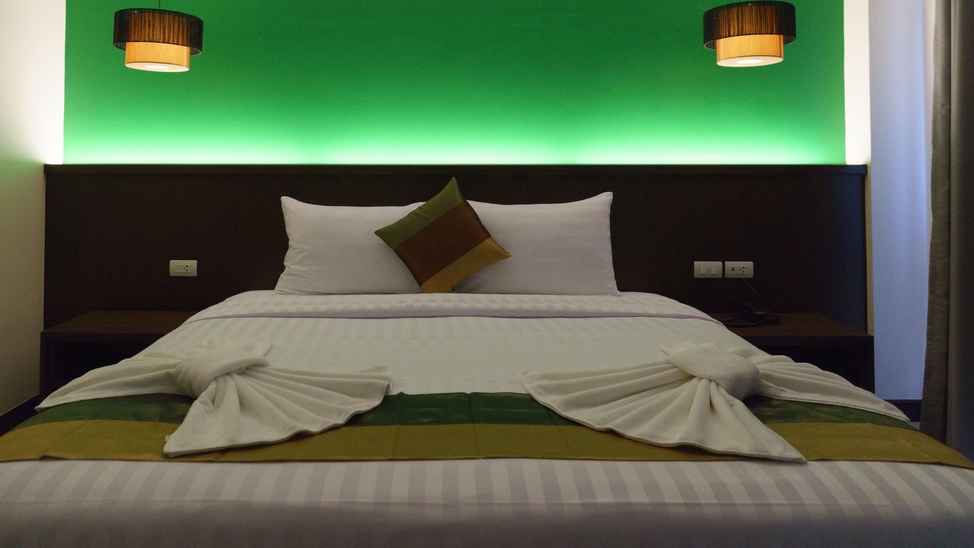 Visa Hotel Hua Hin - Sha Plus Esterno foto