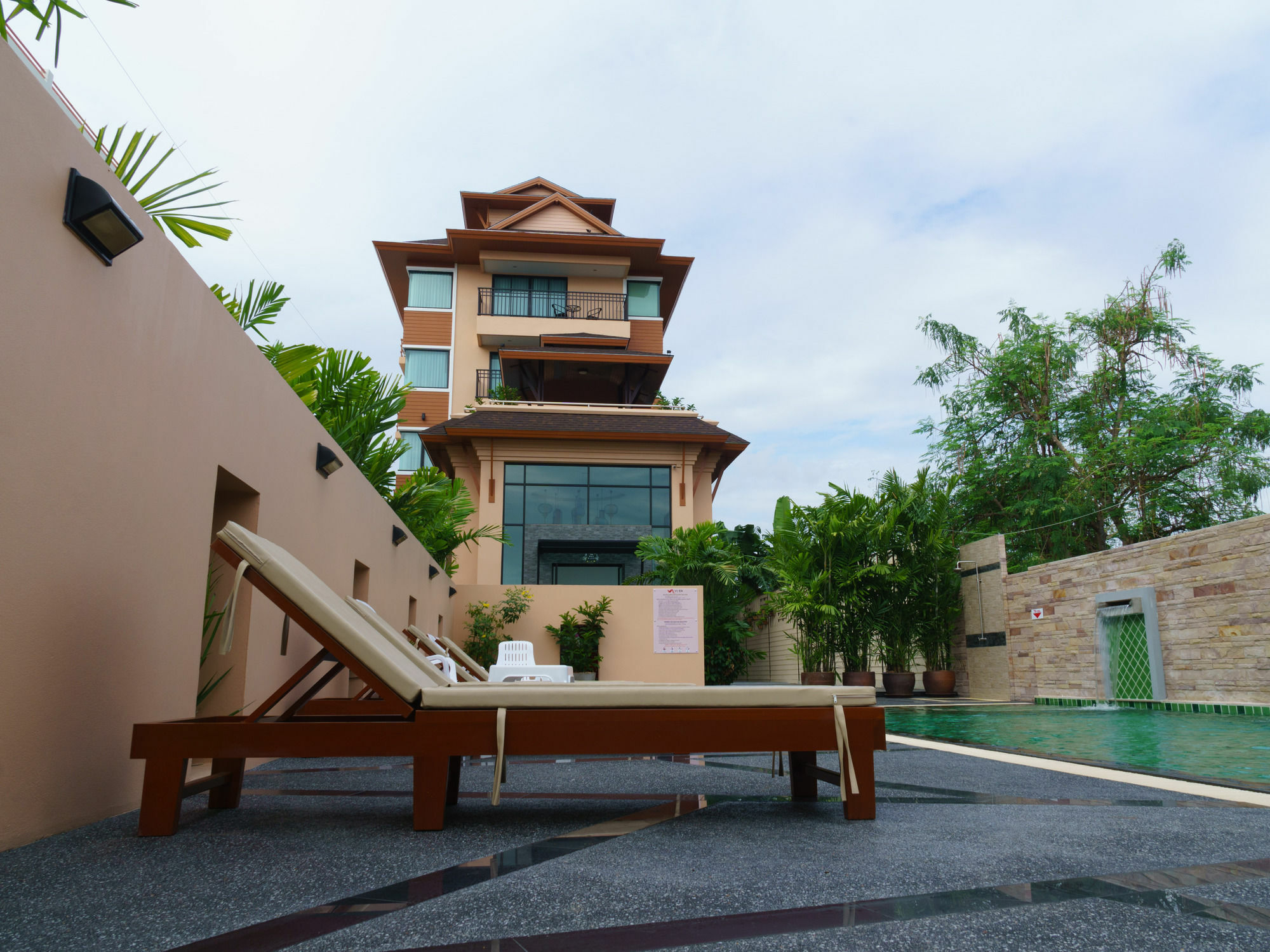 Visa Hotel Hua Hin - Sha Plus Esterno foto