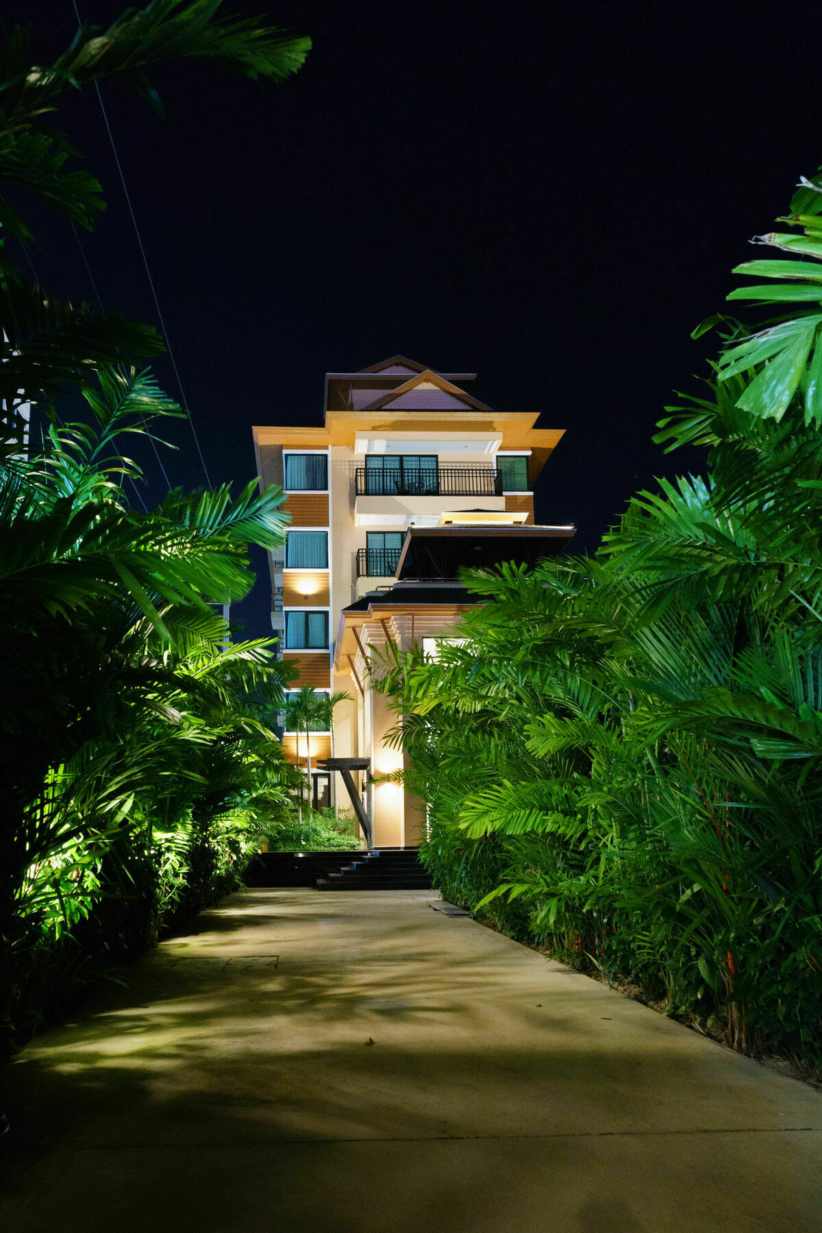 Visa Hotel Hua Hin - Sha Plus Esterno foto